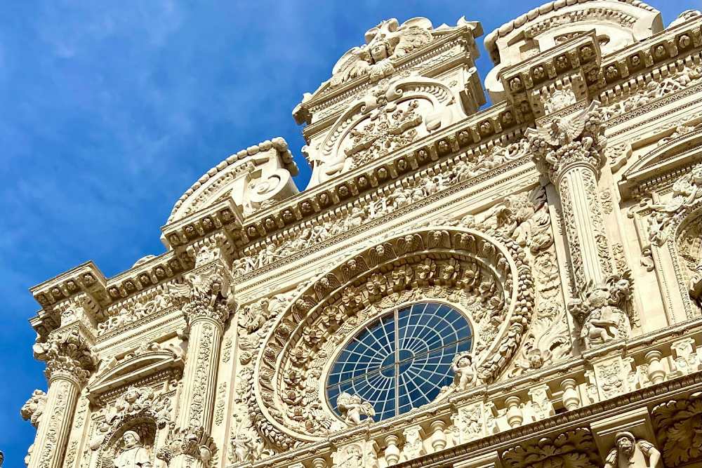 Cosa vedere a Lecce in 1 giorno dettagli Basilica Santa Croce Lecce